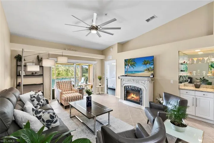 2860  Cypress Trace  CIR, Naples, FL 34119