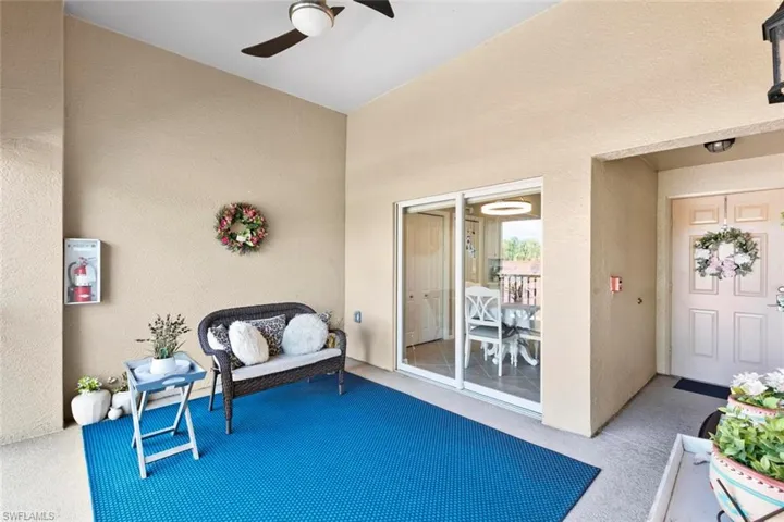 2860  Cypress Trace  CIR, Naples, FL 34119