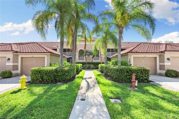 2860  Cypress Trace  CIR, Naples, FL 34119