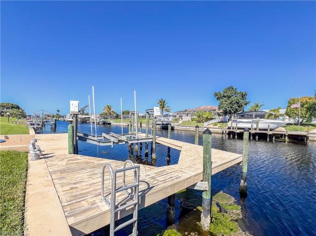 1421 SE 36th  TER, Cape Coral, FL 33904