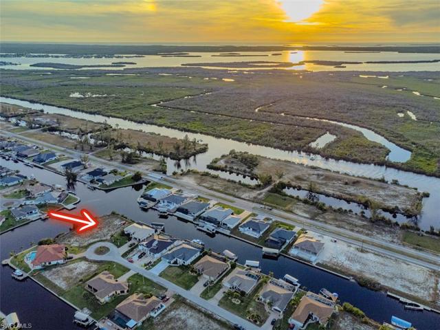 402 NW 39th AVE, CAPE CORAL FL 33993