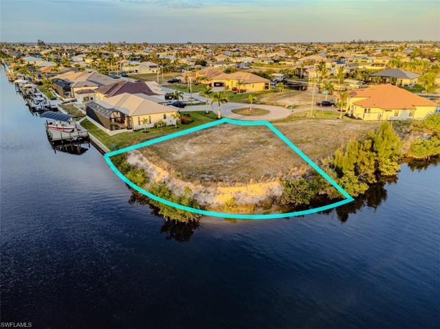 402 NW 39th AVE, CAPE CORAL FL 33993