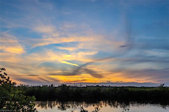 402 NW 39th AVE, CAPE CORAL FL 33993