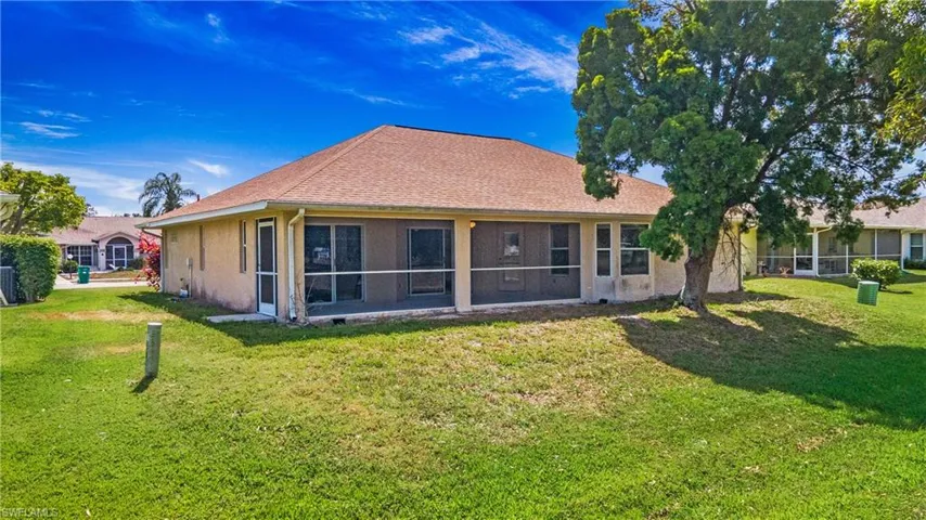 135 Estelle Dr, Naples Fl 34112