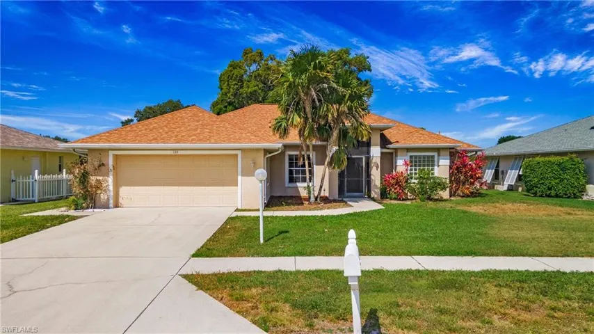 135 Estelle Dr, Naples Fl 34112