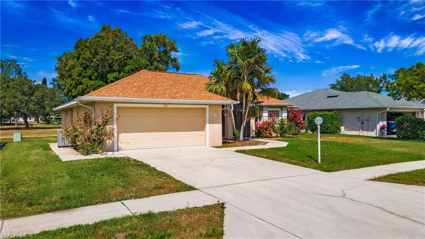 135 Estelle Dr, Naples Fl 34112