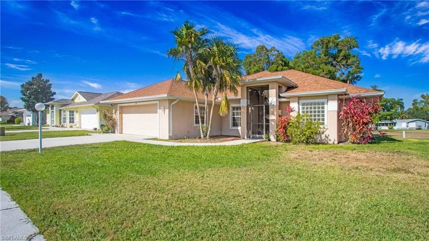 135 Estelle Dr, Naples Fl 34112