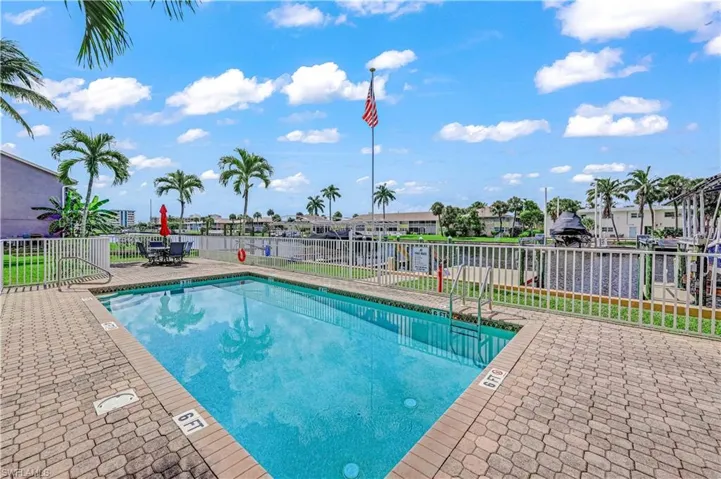 4610 Se 5th Pl 201, Cape Coral, Florida 33904