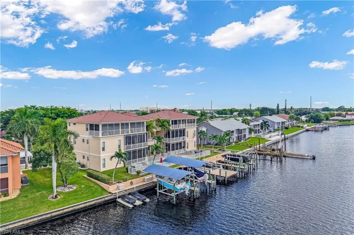 4610 Se 5th Pl 201, Cape Coral, Florida 33904