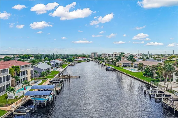 4610 Se 5th Pl 201, Cape Coral, Florida 33904