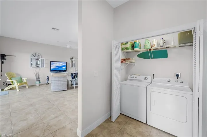 4610 Se 5th Pl 201, Cape Coral, Florida 33904