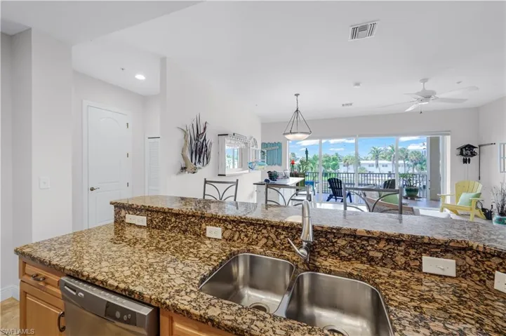 4610 Se 5th Pl 201, Cape Coral, Florida 33904