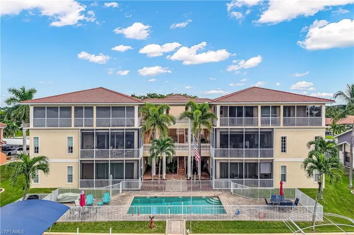 4610 Se 5th Pl 201, Cape Coral, Florida 33904