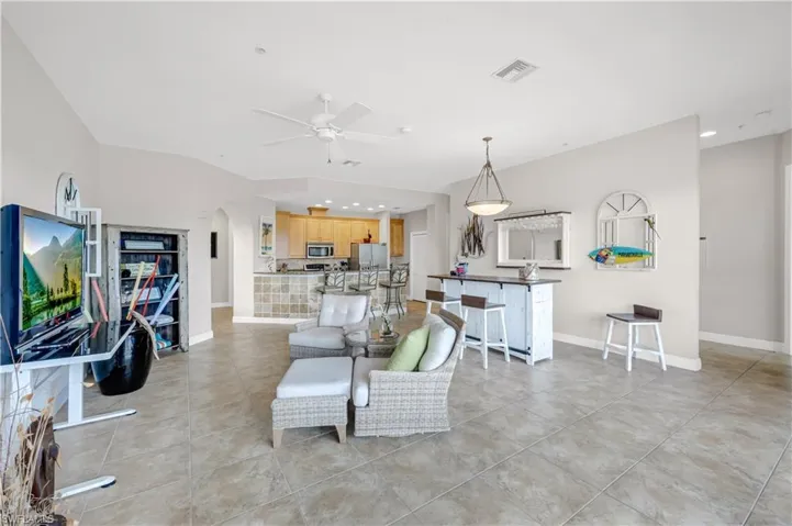 4610 Se 5th Pl 201, Cape Coral, Florida 33904