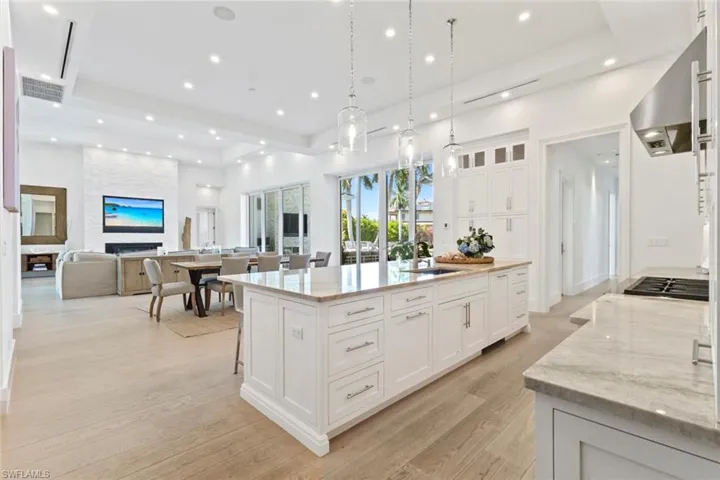 1467 Marlin Dr, Naples, Florida 34102
