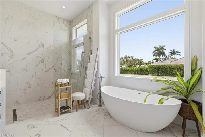 1467 Marlin Dr, Naples, Florida 34102
