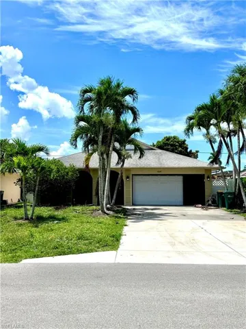 704 106th Ave N, Naples, Florida 34108
