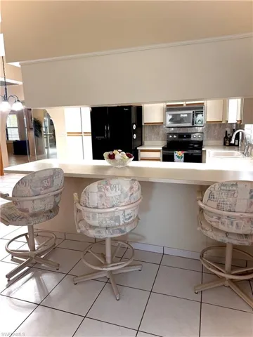 704 106th Ave N, Naples, Florida 34108