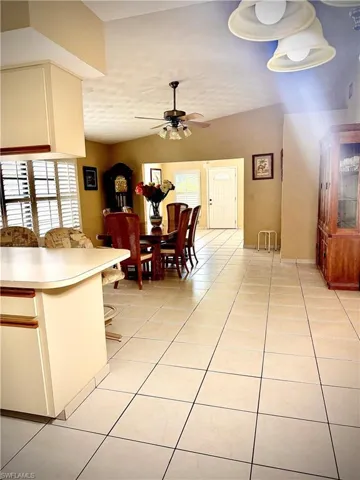 704 106th Ave N, Naples, Florida 34108