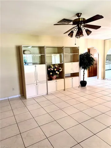 704 106th Ave N, Naples, Florida 34108