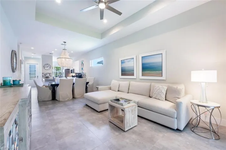 2737 Linda Dr, Naples, Florida 34112