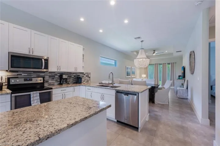 2737 Linda Dr, Naples, Florida 34112