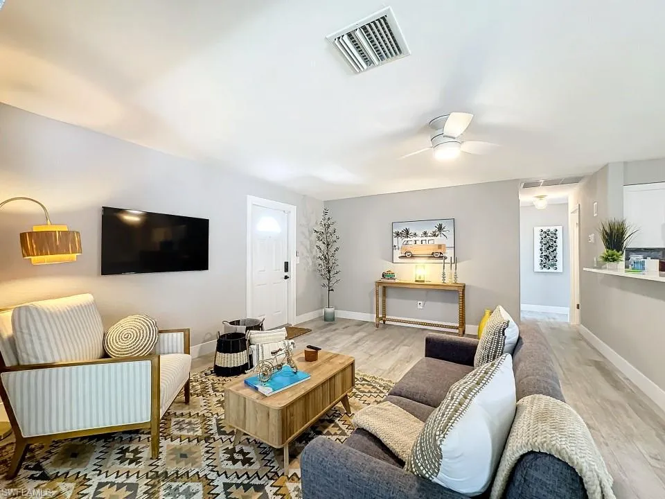 9 Knights Bridge RD, Naples, FL 34112,224049096