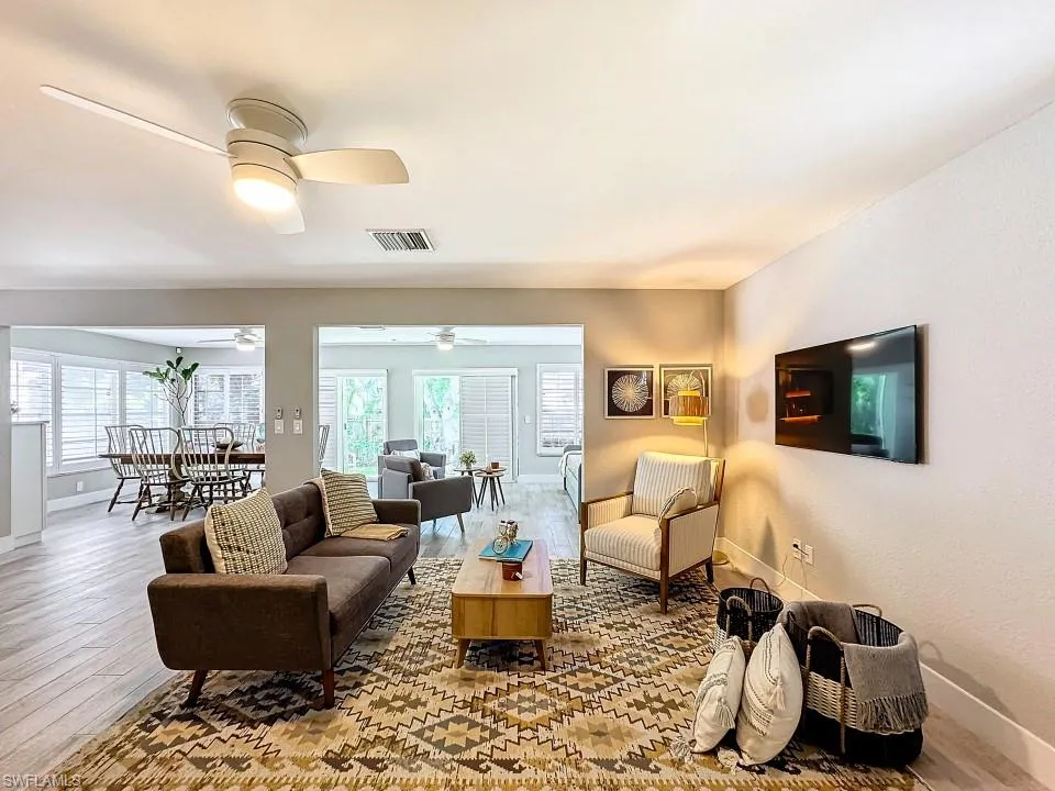 9 Knights Bridge RD, Naples, FL 34112,224049096