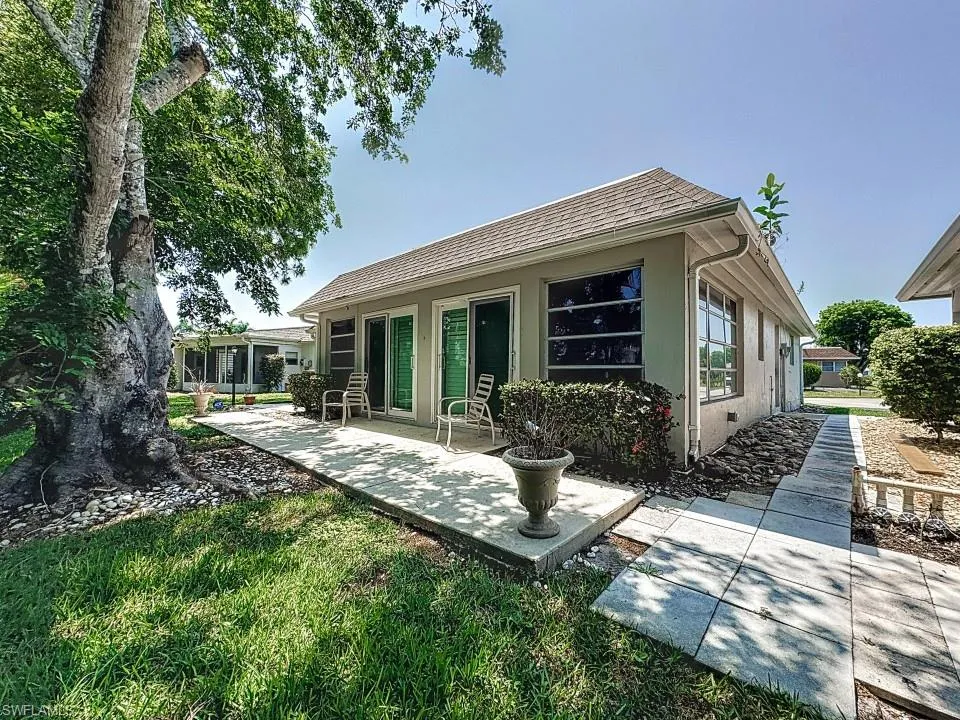9 Knights Bridge RD, Naples, FL 34112,224049096