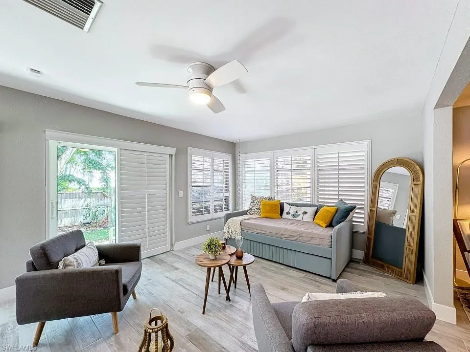 9 Knights Bridge RD, Naples, FL 34112,224049096