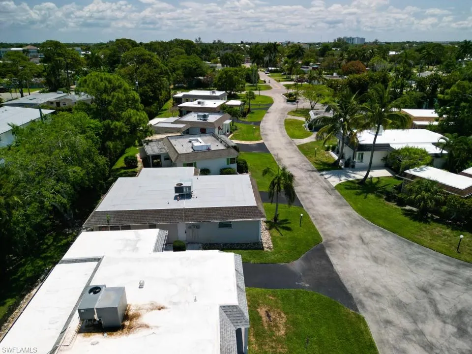 9 Knights Bridge RD, Naples, FL 34112,224049096
