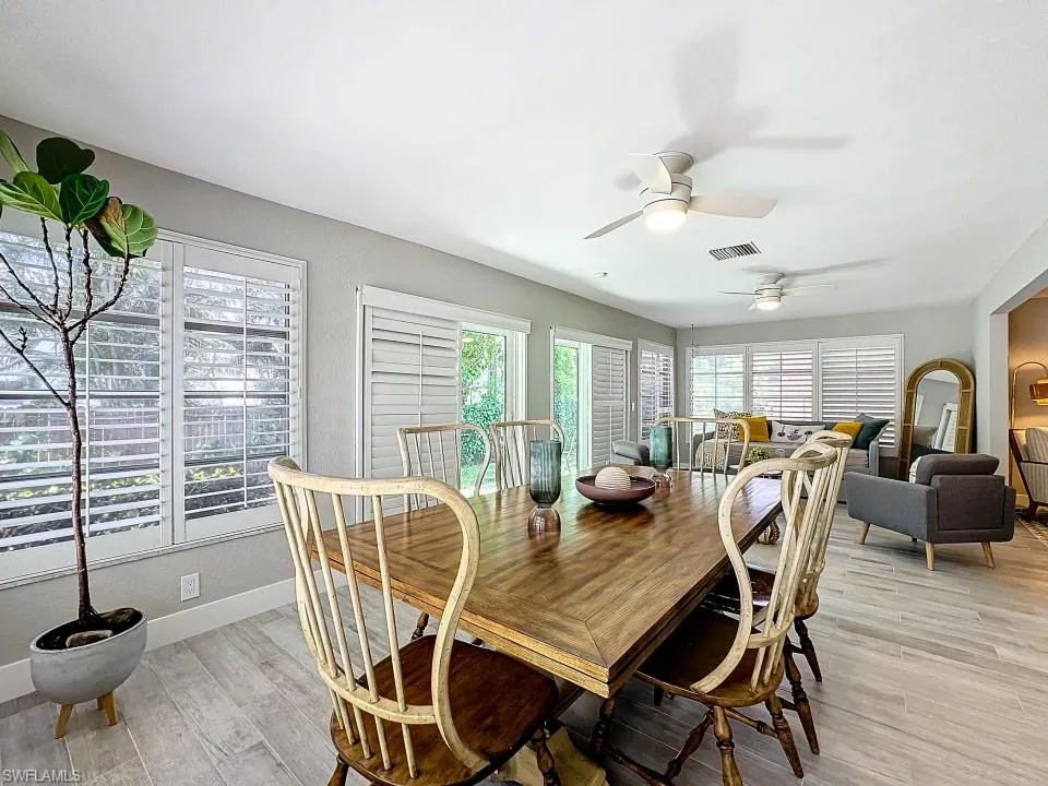 9 Knights Bridge RD, Naples, FL 34112,224049096