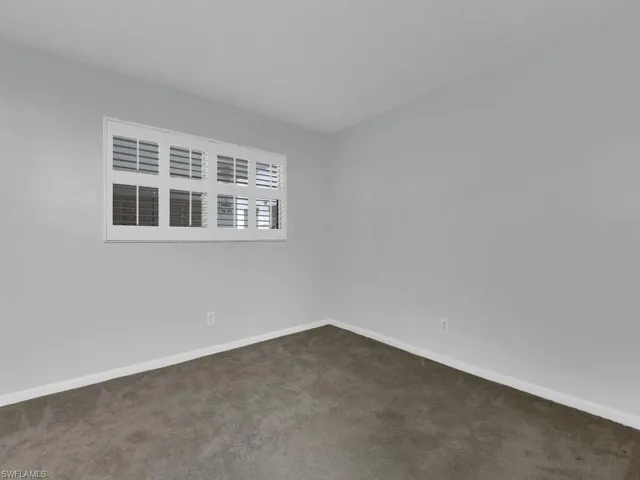 37  High Point E CIR, Naples, FL 34103