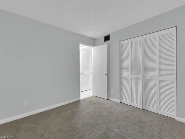 37  High Point E CIR, Naples, FL 34103