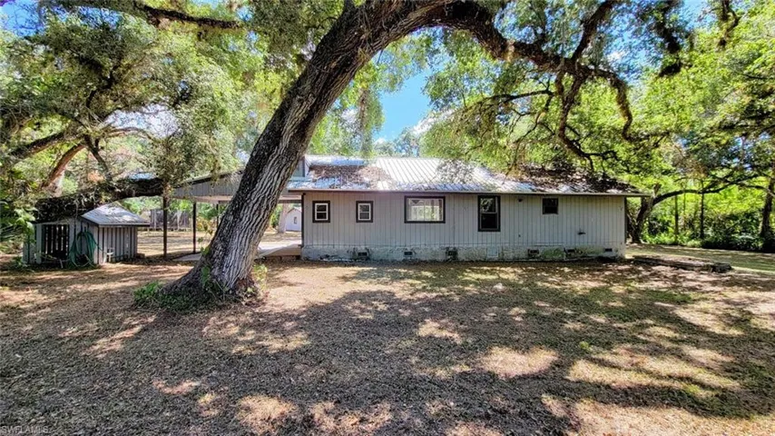 155  Marion  AVE, Labelle, FL 33935