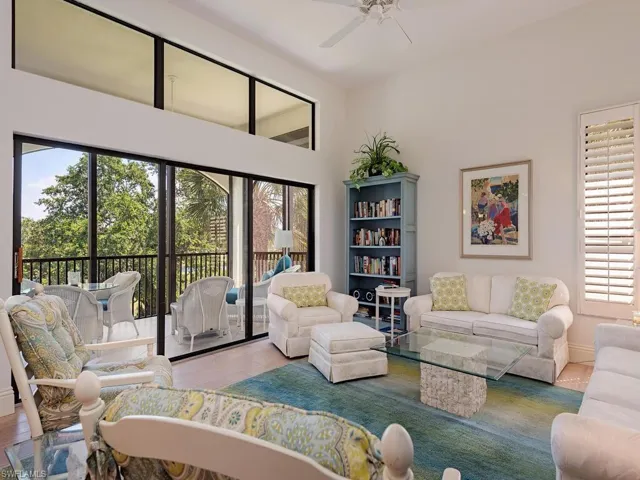 7032  Pelican Bay  BLVD, Naples, FL 34108