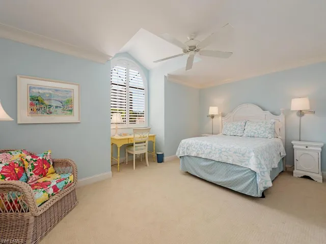 7032  Pelican Bay  BLVD, Naples, FL 34108