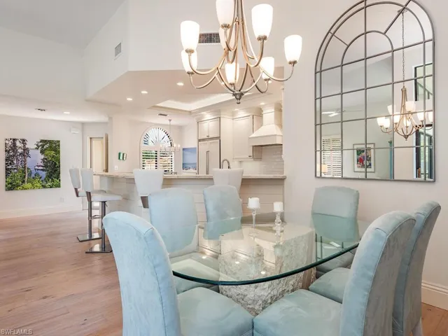 7032  Pelican Bay  BLVD, Naples, FL 34108
