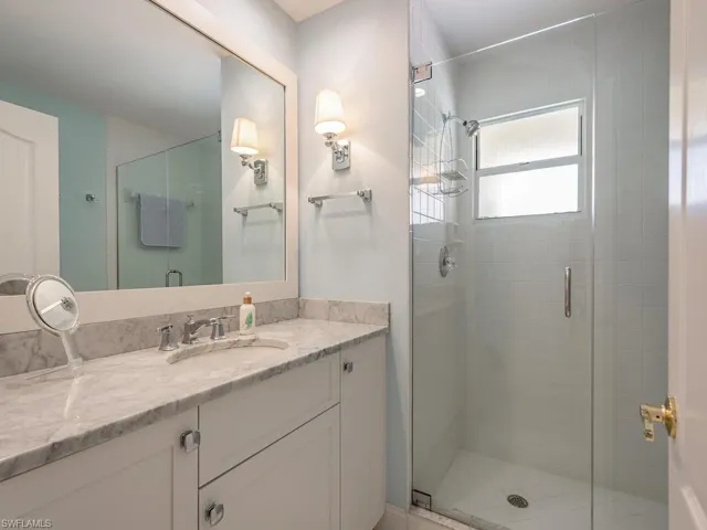 7032  Pelican Bay  BLVD, Naples, FL 34108