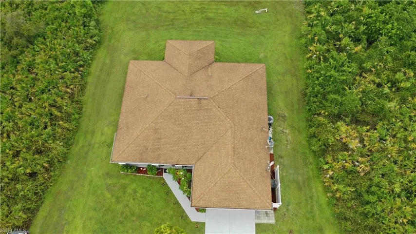 Aerial view of property and surrounding area