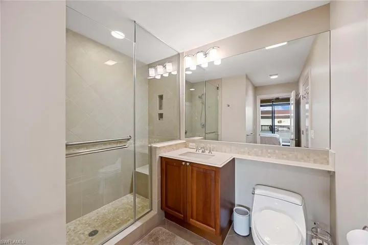 9123  Strada  PL, Naples, FL 34108