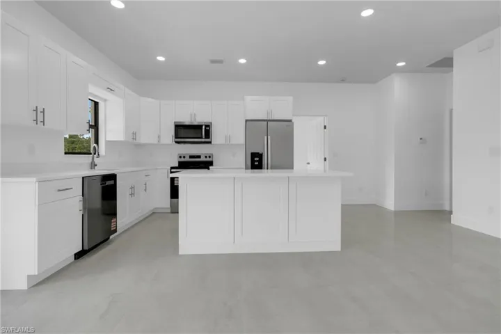586 Genoa Ave S, Lehigh Acres, Florida 33974