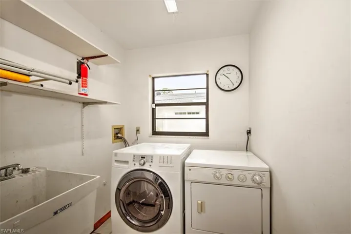 781  105th N AVE, Naples, FL 34108
