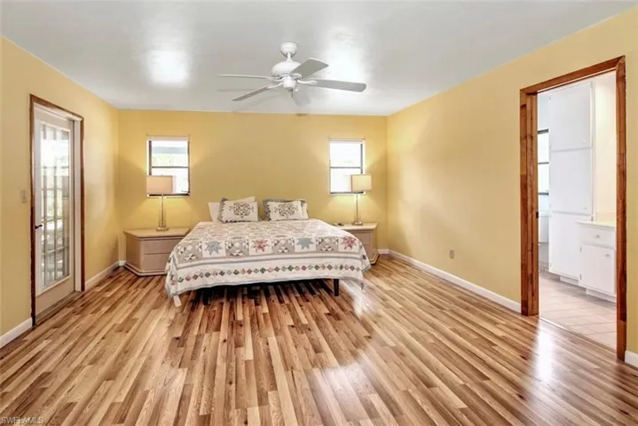 781  105th N AVE, Naples, FL 34108