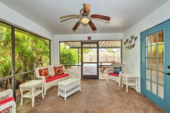 781  105th N AVE, Naples, FL 34108