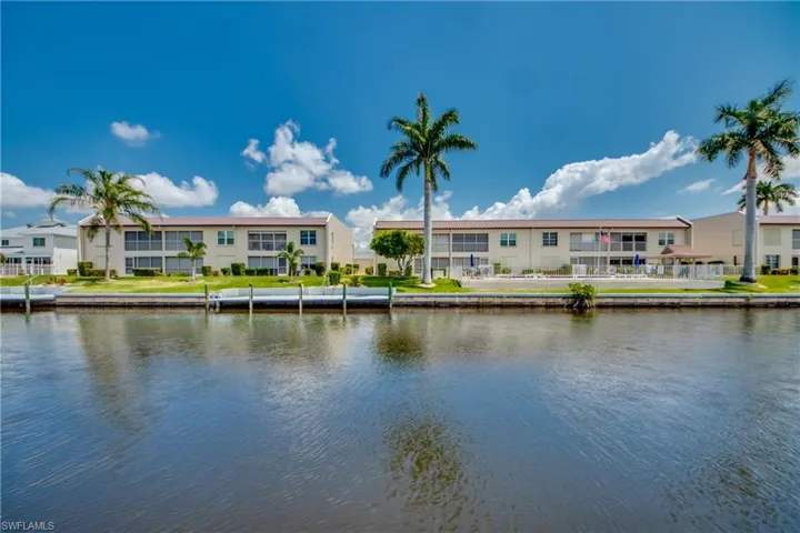 Wide View of Gulf Access Canal, Minutes to River!