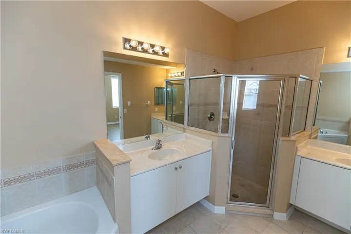 2713 Blue Cypress Lake Ct, Cape Coral Fl 33909