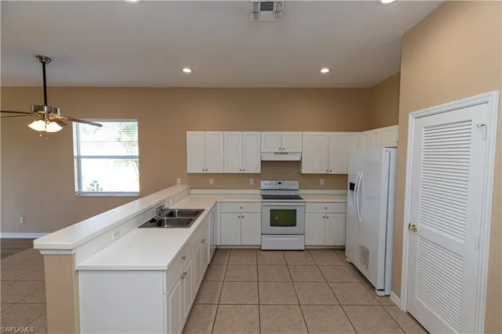 2713 Blue Cypress Lake Ct, Cape Coral Fl 33909