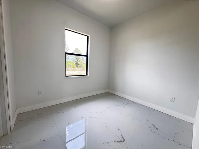 531  Addison E ST, Lehigh Acres, FL 33974