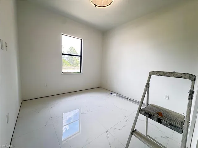 531  Addison E ST, Lehigh Acres, FL 33974